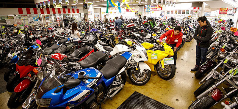 レッドバロン店舗画像