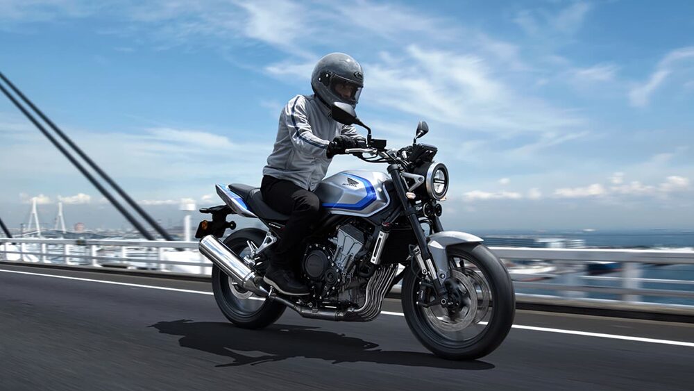 CB400SF E-Clutch デザイン全体像